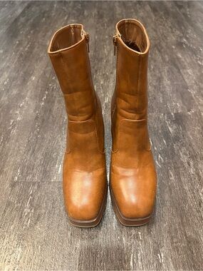 Women's Chestnut Leather Square-Toe Ankle Boots with Side Zip